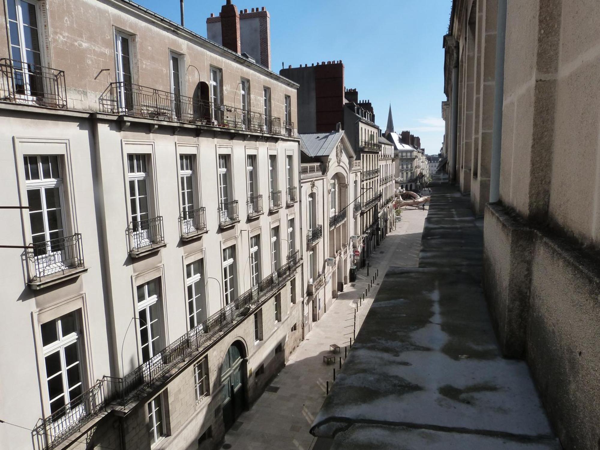 Chambre D'Hotes La Grotte De Voltaire Нант Экстерьер фото